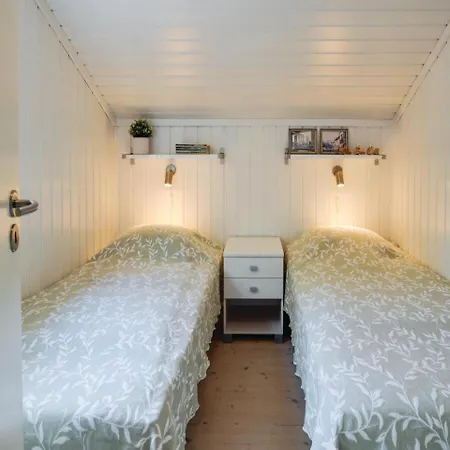 Three-bedroom Holiday In Casa vacanze Højby