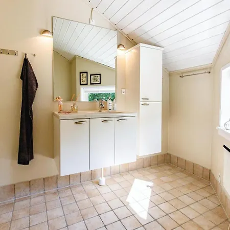 Three-bedroom Holiday In Casa vacanze